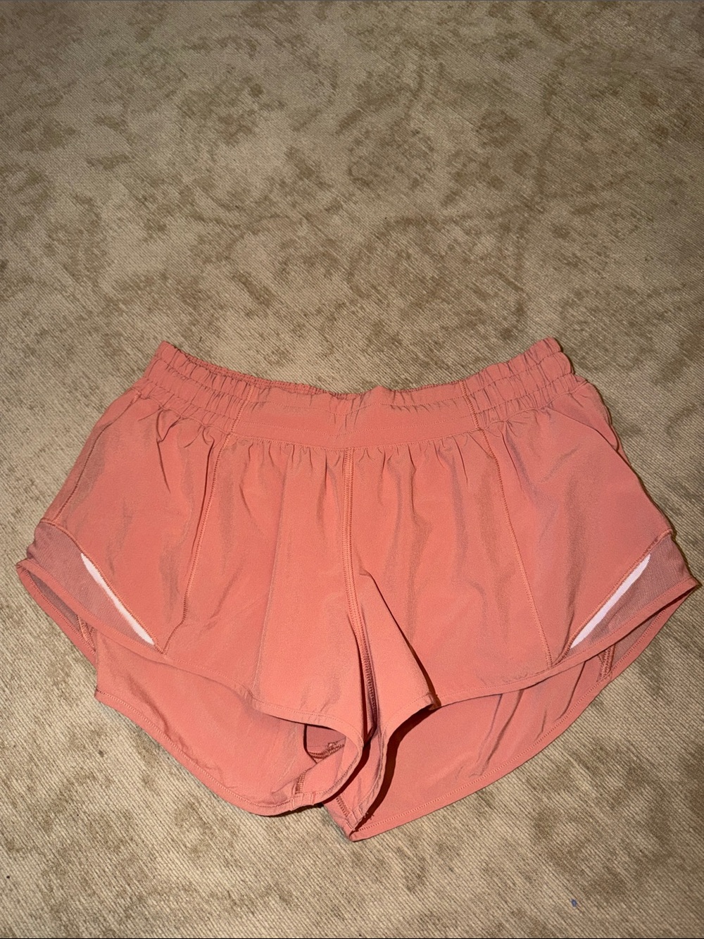 Lululemon Hotty Hot Shorts 2.5